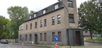 MFH Mehrfamilienhaus mit Garagen und 2300m² Grundstück