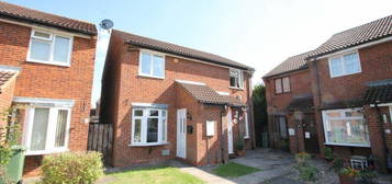 2 bed semi-detached house to rent