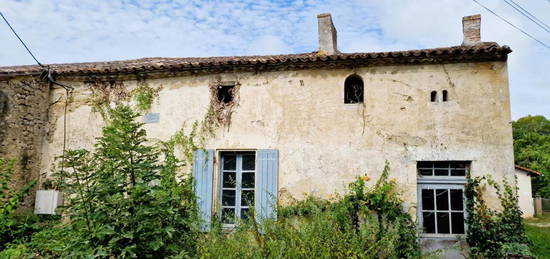 Ancienne fermette de village à rénover