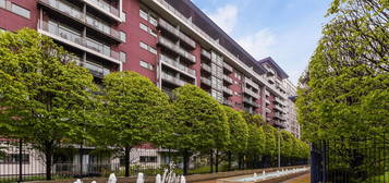 Flat to rent in Warwick Building, 366 Queenstown Road, Chelsea Bridge Wharf, London SW11