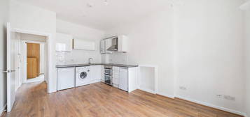 Flat to rent in St. John's Villas, London N19