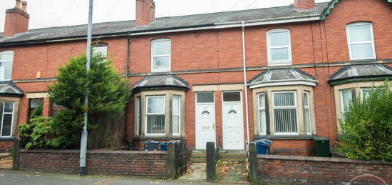 4 bedroom terraced house