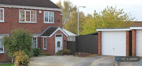 4 bedroom semi-detached house