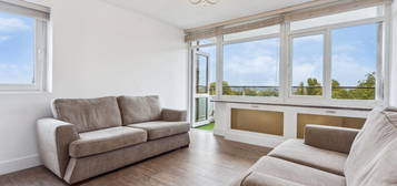 Flat for sale in Fitzhugh Grove, London SW18