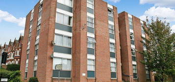 Flat for sale in Pinhoe Road, Exeter EX4