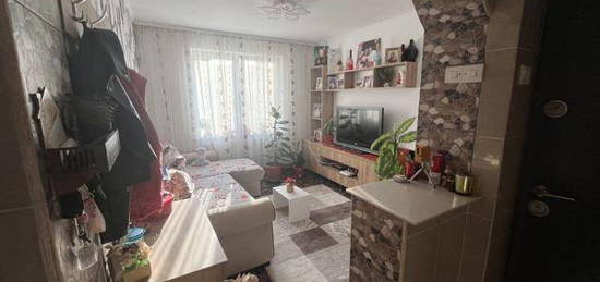 4 camere complet mobilate in Sebes