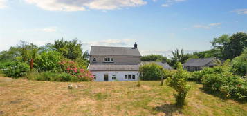 3 bed detached house for sale