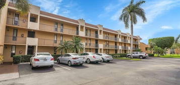 5801 Coral Lake Dr Unit 101, Pompano Beach, FL 33063