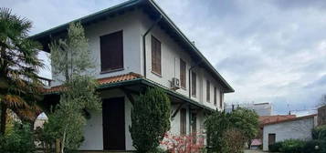 Villa unifamiliare via Vittorio Alfieri 21, Stazione, Lissone