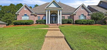 328 Eastridge Dr, Brandon, MS 39042