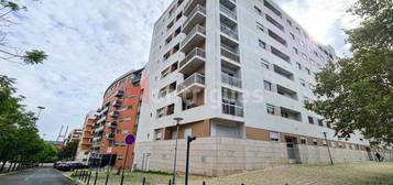 Arrendamento de Apartamento T2  em Expo Norte