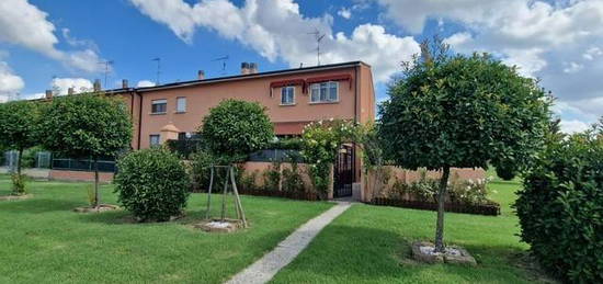 Villa a schiera via Ponte dei Nascimbeni 41, Gaibanella, Ferrara