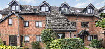 Flat for sale in Hambleberry Court, Oak View, Reading RG31