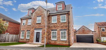 5 bedroom detached house for sale