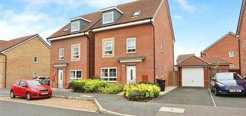 Detached house for sale in Broomfield Crescent, Leicester, Leicestershire LE4