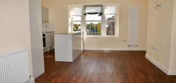 2 bed flat to rent