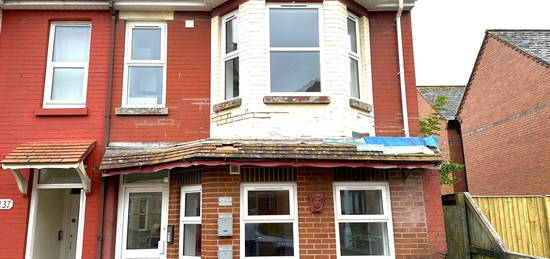 Studio to rent in Exeter Road, Exmouth EX8