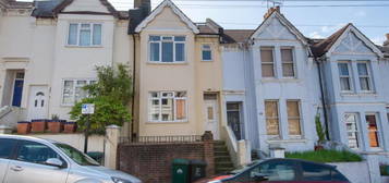 6 bedroom terraced house