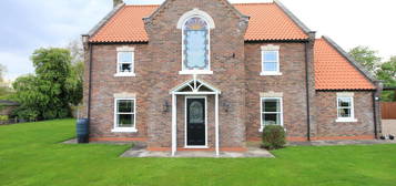 5 bed detached house for sale