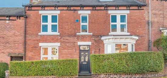 5 bedroom terraced house for sale