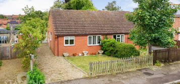 2 bed semi-detached bungalow for sale