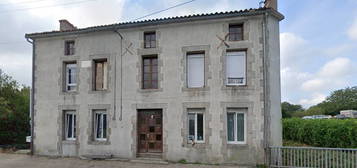 Maison Neuvy-bouin 4 pièce(s) 135 m2