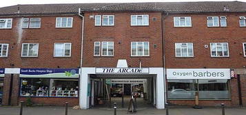 Flat to rent in The Arcade, Maxwell Road, Beaconsfield HP9