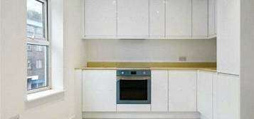 Flat to rent in Fortune Green Road, London NW6