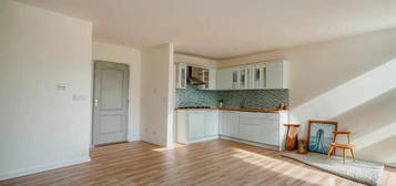 VENTE : appartement T3 (67 m²) à BOMPAS