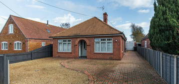 3 bedroom detached bungalow for sale