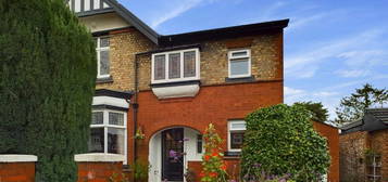 4 bedroom semi-detached house for sale