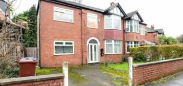 6 bedroom semi-detached house for sale