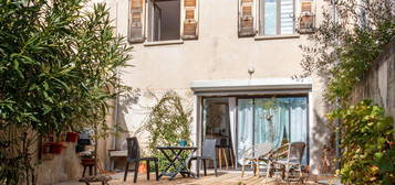 LOFT TRIPLEX à cachet provençale et sa terrasse ensoleillée