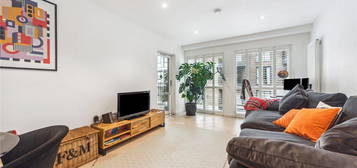 Flat for sale in Ravensbury Terrace, London SW18