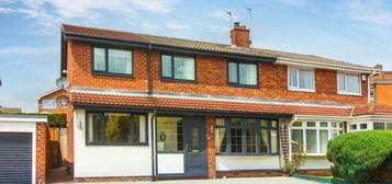 3 bedroom semi-detached house for sale