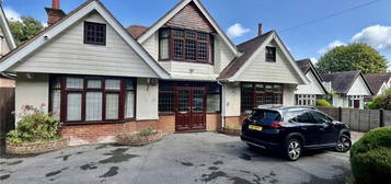 3 bedroom detached house