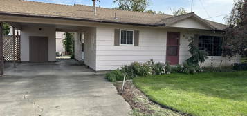 904 Ward St, Milton Freewater, OR 97862