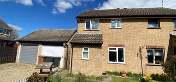 3 bed semi-detached house for sale