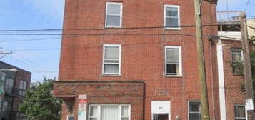 844 S 3rd St, Philadelphia, PA 19147