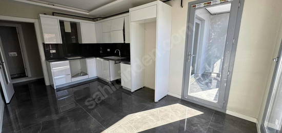 ALTINŞEHİR GAYRİMENKULDEN SATILIK 3+1 ARA KAT DAİRE