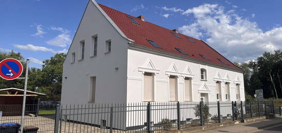 Elegante Maisonette mit großzügigem Garten und Glasfaseranschluss–Ein modernes Wohnjuwel in Barleben