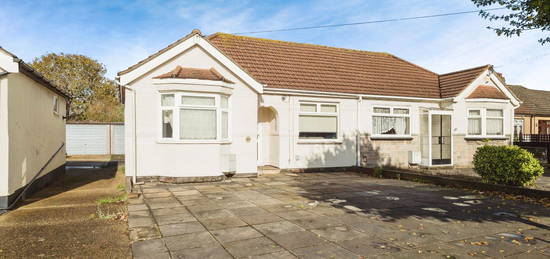 Bungalow for sale in Devonshire Road, Hornchurch RM12