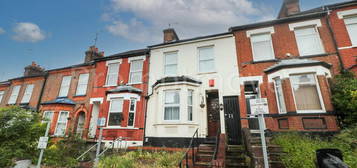 4 bedroom terraced house