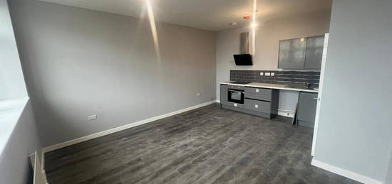 Flat to rent in Regent Street, Barnsley S70