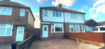 3 bedroom semi-detached house to rent