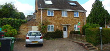 4 bedroom semi-detached house to rent