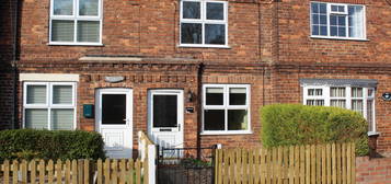 Cottage to rent in High Street, North Thoresby DN36