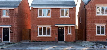 Detached house to rent in Holdsworth Drive, Great Harwood, Blackburn, Lancashire BB6