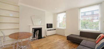 Flat to rent in St. Johns Wood Road, St. Johns Wood, London NW8