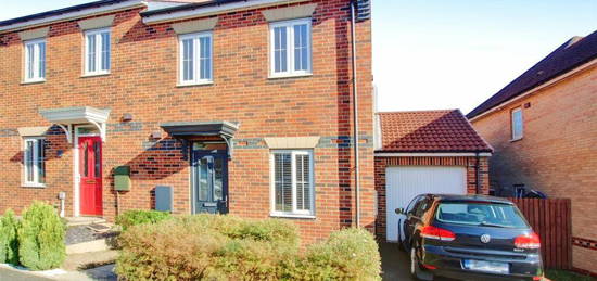 3 bedroom semi-detached house for sale